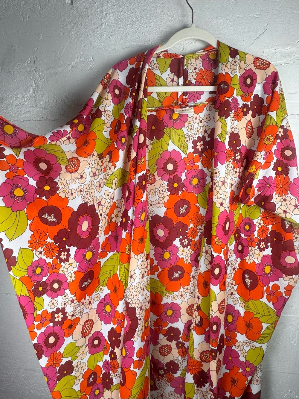 Retro Oversized vintage-style floral kimono cardigan, 60s 70s Mid Century w Belt